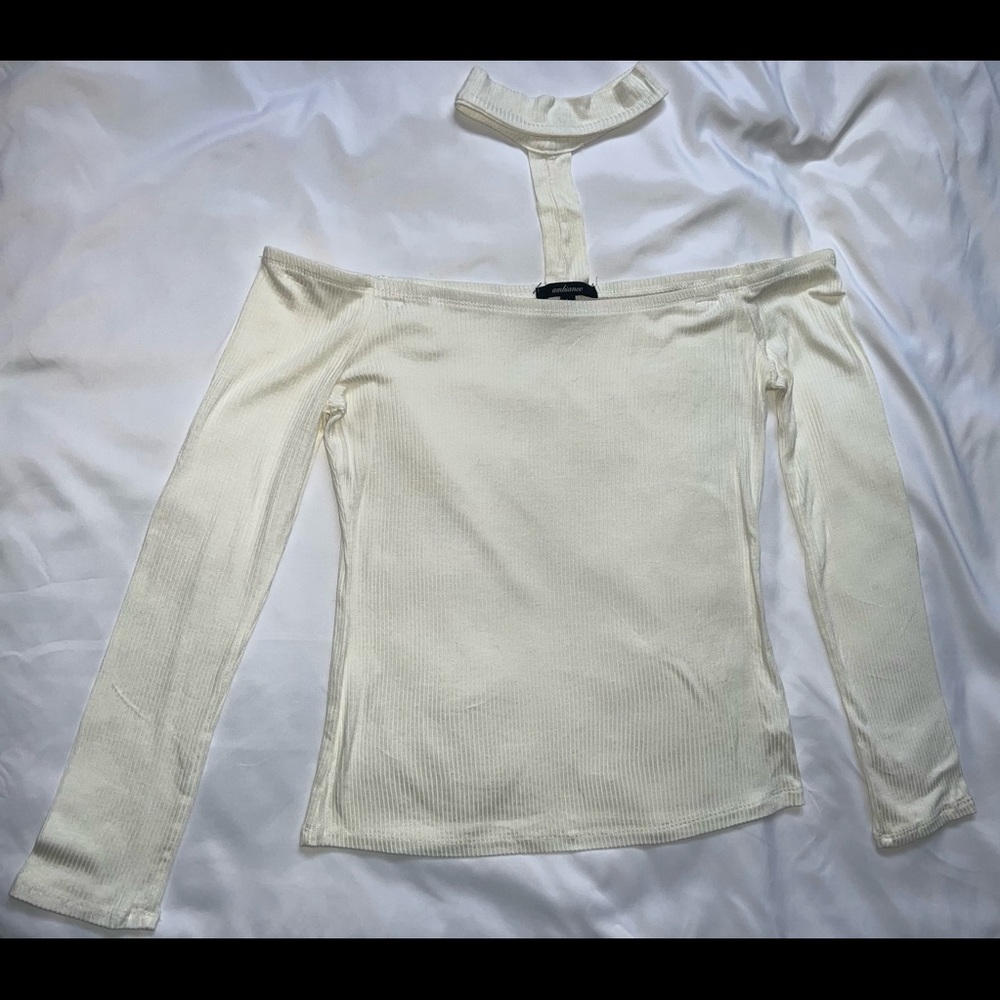 Off white top